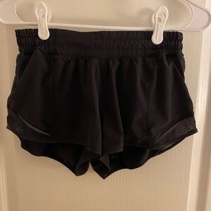 Lululemon Hotty Hot Low-Rise 2.5 Length